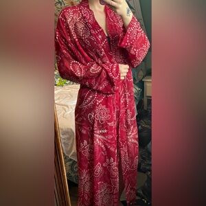Elegant Red Paisley Women's Robe